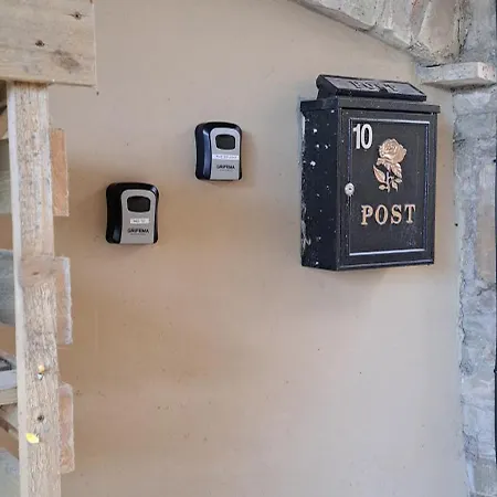 Ground Floor Apartment, Garden And Free Parking - 10 The Rise *