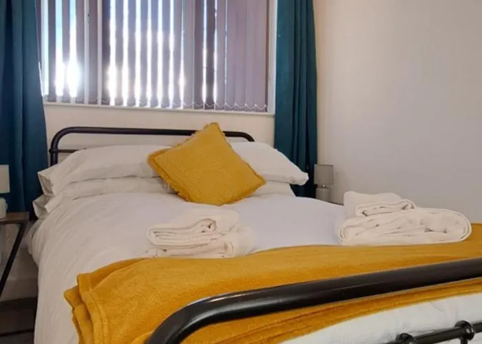 Apartman Ground Floor Apartment, Garden And Free Parking - 10 The Rise *